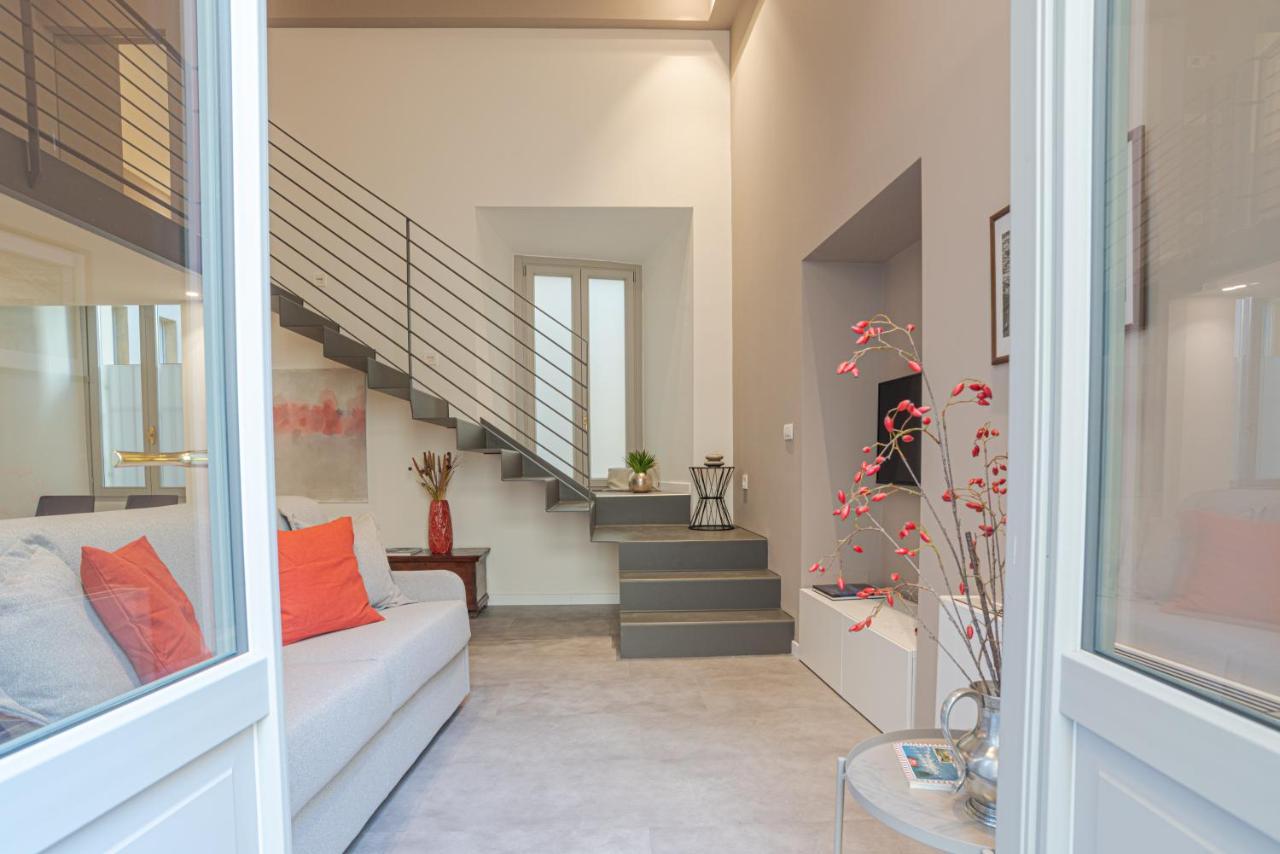 Suite Della Corte - By MyhomeinКомо Экстерьер фото